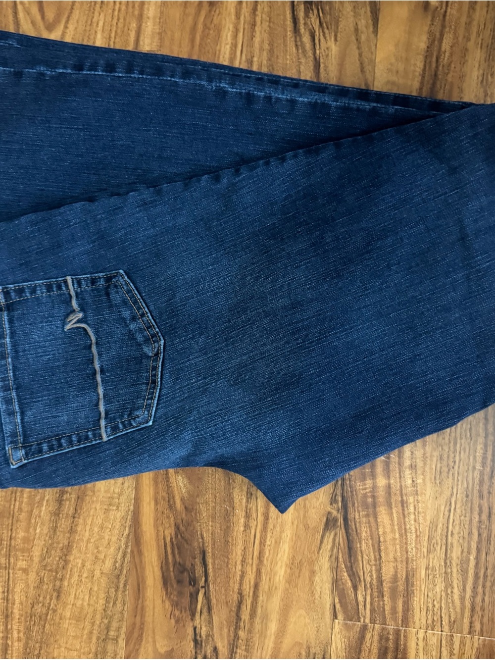 Women's Straight Leg Jeans in Deep Indigo